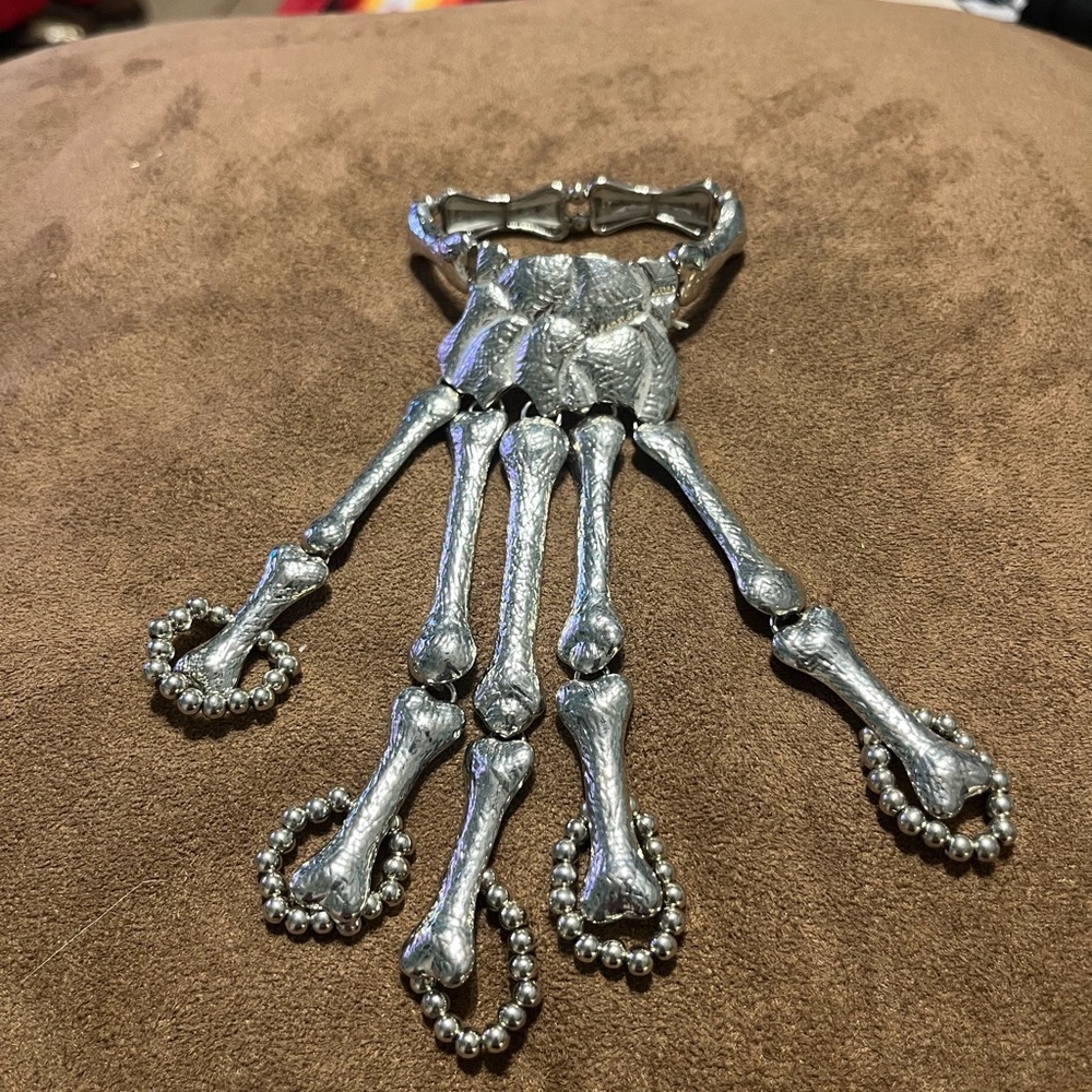 Elastic bone skeleton hand